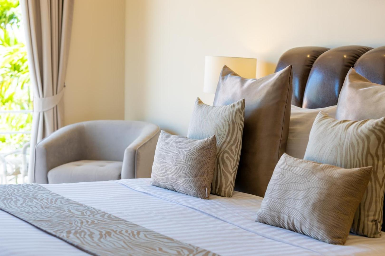 Bacaya Beachfront Villa Bang Rak Beach  Eksteriør billede