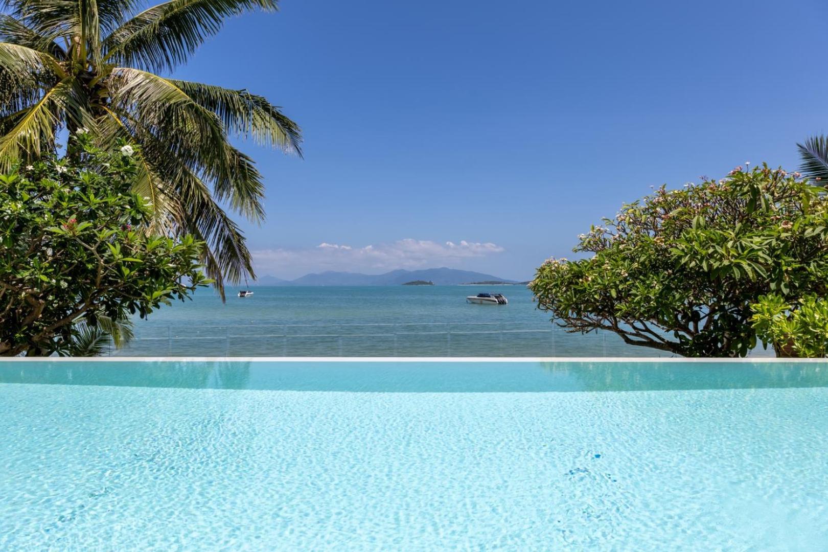Bacaya Beachfront Villa Bang Rak Beach  Eksteriør billede